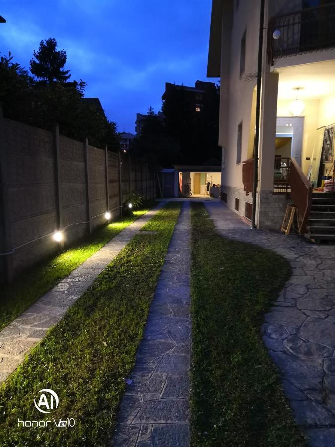Flatmilan Hotel Cernusco Sul Naviglio Exterior photo