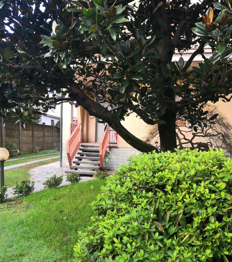 Flatmilan Hotel Cernusco Sul Naviglio Exterior photo